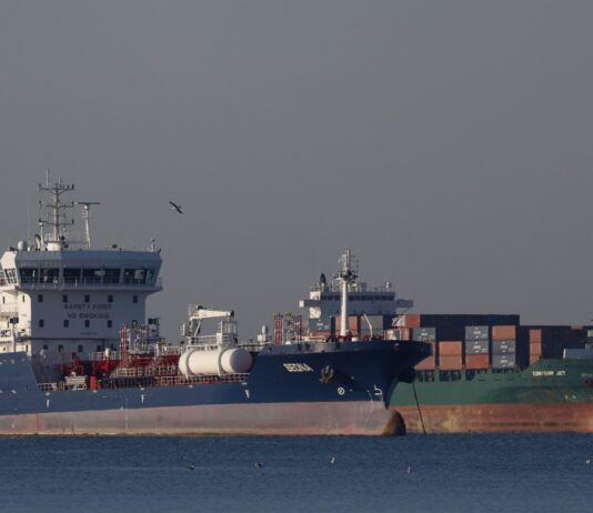 Зошто Русија почнува да ги вооружува своите танкери