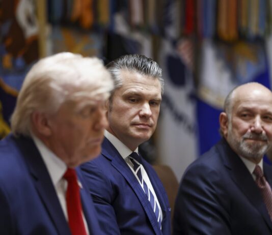 Геополитичка иронија: Како интересите што сака да ги оствари Вашингтон во светот со отворањето кризи ги ослабуваат САД одвнатре