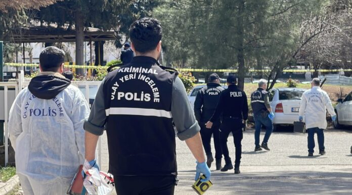 Ученикот кој уби девет лица во Турција, делувал сам и не бил поврзан со терористички групи