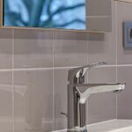 Дали плочките може да се лепат врз плочки?