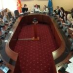 Пратениците поделени околу дигитализацијата, одбиен амандманот за електронски сведителства