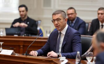 Предлог-законот за високо образование не се креираше зад затворени врати, туку преку дебати со универзитетите, вели Мицкоски