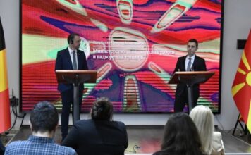 Цврсто ја поддржуваме Македонија на патот кон ЕУ, порача белгискиот министер Прево