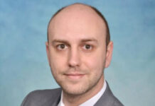 Празнувањето меѓу суштината и украсот