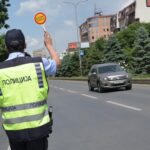 Изминатиот продолжен викенд 1.303 сообраќајни прекршоци, уапсени 57 лица за безобѕирно управување на возило