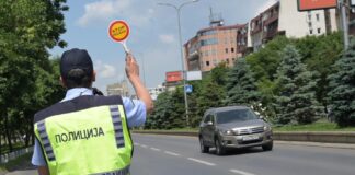 Изминатиот продолжен викенд 1.303 сообраќајни прекршоци, уапсени 57 лица за безобѕирно управување на возило