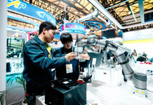 Пекинг ја засилува технолошката независност: нови стратегии за 2026 година