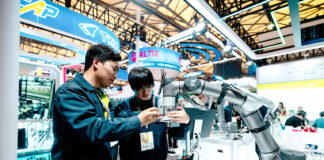 Пекинг ја засилува технолошката независност: нови стратегии за 2026 година