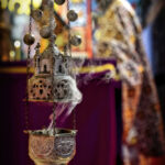 Кандило пред олтарот во македонската црква во Торонто на Зоран Карапанчев – ФОТОГРАФИЈА НА НЕДЕЛАТА