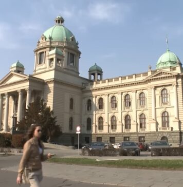 Опозицијата бара пад на Владата во Србија, утре ќе се гласа за недоверба