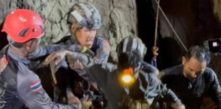 Заврши евакуацијата на преживеаните од пештерата во Лаос
