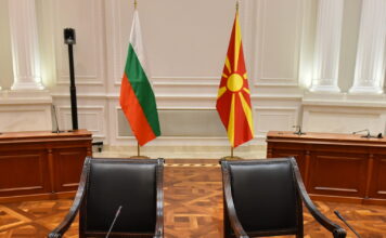 Софија во силно дипломатско менгеме