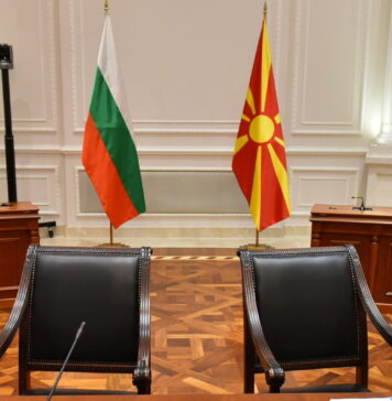 Софија во силно дипломатско менгеме