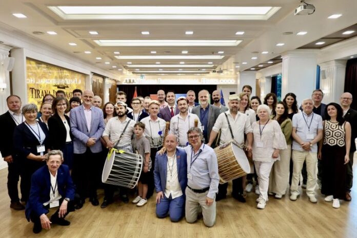 grupa-od-gora-na-seminar-na-agsm-vo-tirana-768x512