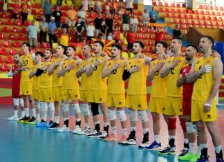 Одбојкарите забележаа една победа, одбојкарките два пораза