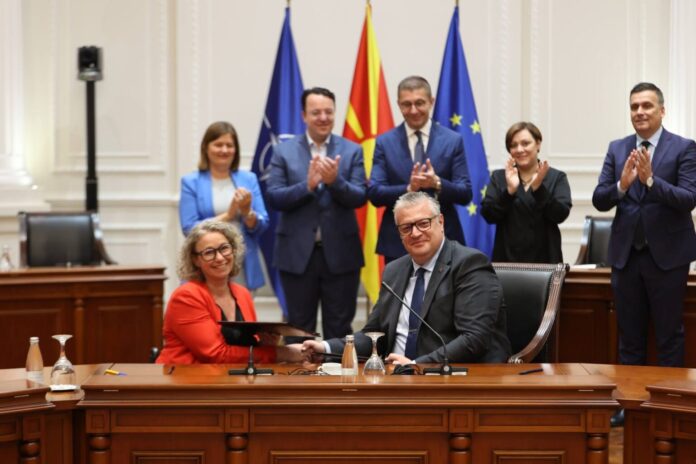 potpisuvanje dogovor so svetska banka za rek bitola - foto vlada