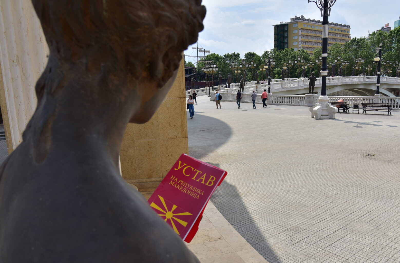 „Бугари во Уставот“ за узурпација на идентитетскиот простор на Македонците?