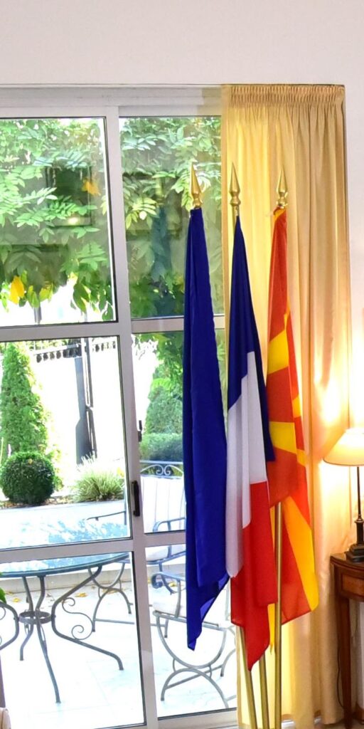 Македонската нација има свој оригинален етнички карактер, св