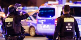Берлинската полиција трага по осомничен за нападот на Парадата на гордоста, објавена е негова фотографија