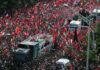 Огромни толпи луѓе се придружија на погребната поворка за ајатолахот Али Хамнеи во Техеран