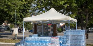 Прилепчани донираа вода за Гостиварчани