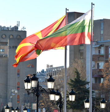 Македонија и Бугарија во тежок дипломатски ќор-сокак наречен замрзнат конфликт