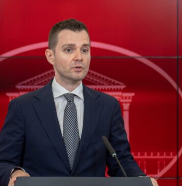 Муцунски: Постојано ги активираме и работиме на прашањата за човековите права на Македонците во Бугарија