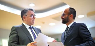 ФОТО: Јетон Шасивари ја презеде функцијата министер за правда