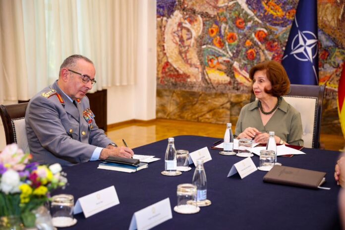 siljanovska brojer - foto Kabinet na pretsedatelkata