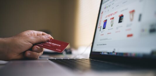 Совети како да заштедите при онлајн купување