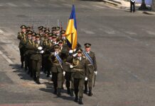 Украина влегува во НАТО на споредна врата