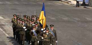 Украина влегува во НАТО на споредна врата