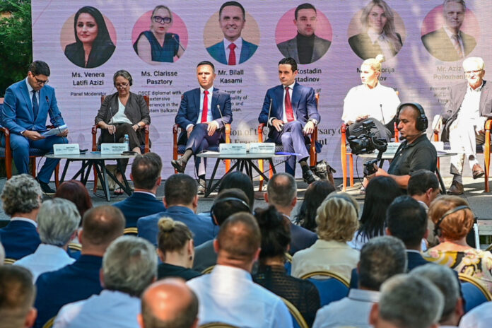Tribina Ohridski ramkoven doovor