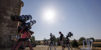 Небесен спектакл денеска: Помрачување на Сонцето, Персеиди и шест планети на небото Pomracuvanje na Sonceto