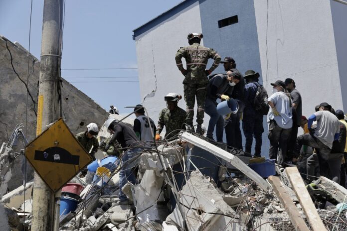 7.4-magnitude earthquake causes widespread destruction in western Colombia Zemjotres Kolumbija