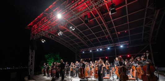 Музиката успева да ги зближи луѓето онаму каде честопати зборовите и политичарите не успеваат