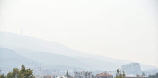 ЦУК: Чадот над Скопје доаѓа од пожарот на Китка