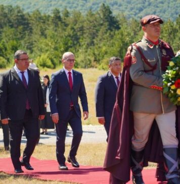 Милошоски: Илинден нè учи дека има мигови кога она што нè обединува мора да биде поголемо од она што нè дели