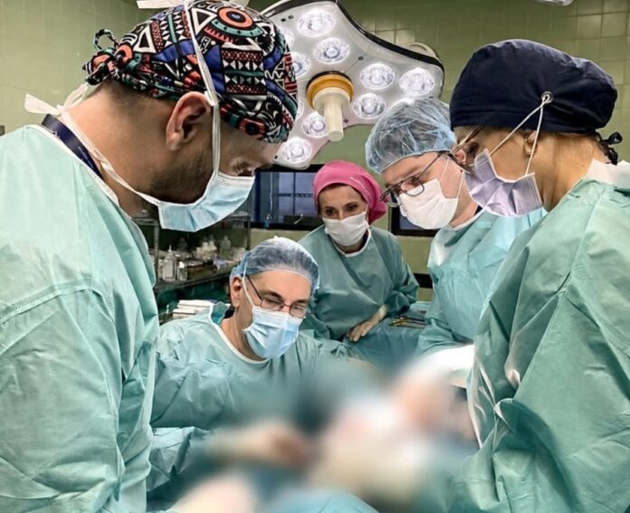 Operacija plasticna hirurgija