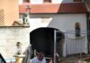 Вработување на невработените и работење на вработените