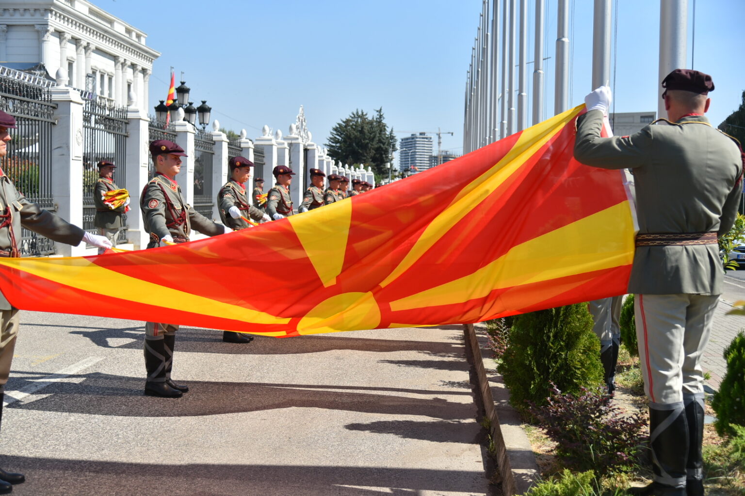 Nezavisnost 8 Septemvri Zname