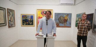 Ликовен портрет на Кавадарци составен од 105 дела на 67 кавадаречки уметници