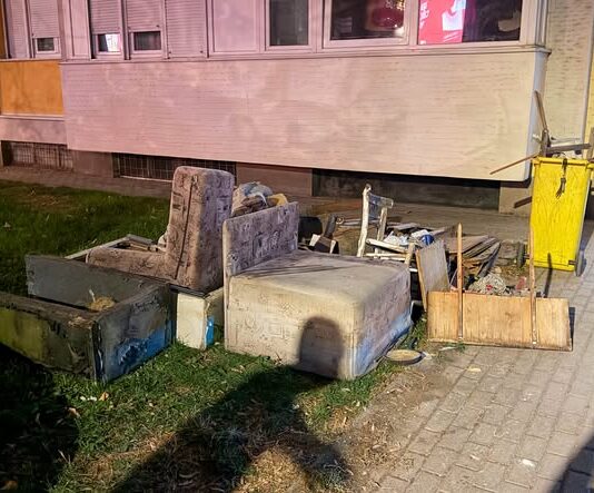 Фото: Инспекторите на Град Скопје затекнале лице како фрла градежен шут и кабаст отпад