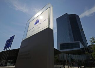 Недопирливите „централни банкари“ сакаат да се приближат до јавноста
