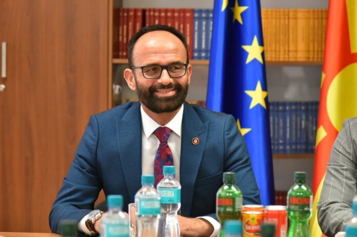 jeton sasivari rabotna grupa (3)