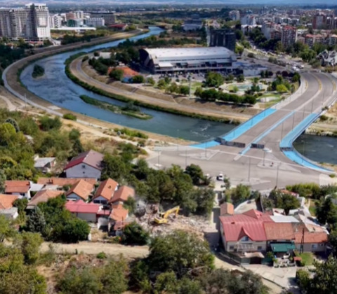 Започна ослободувањето на трасата за ставање во функција на мостот „Генерал Михајло Апостолски“