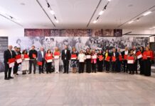 Ѓорѓиевски им додели признанија на професори кои минатата година се истакнале со својата работа