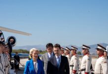 Фон дер Лајен пристигна во Скопје, предвидена средба со премиерот Мицкоски
