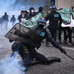 Франција во пламен под налетот на гнев и насилство