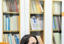 Песната во суштина е херојот на нашето време